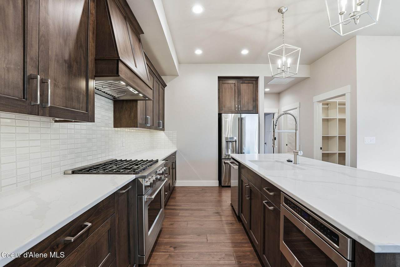 4461 Hide Away Ln - Photo 1