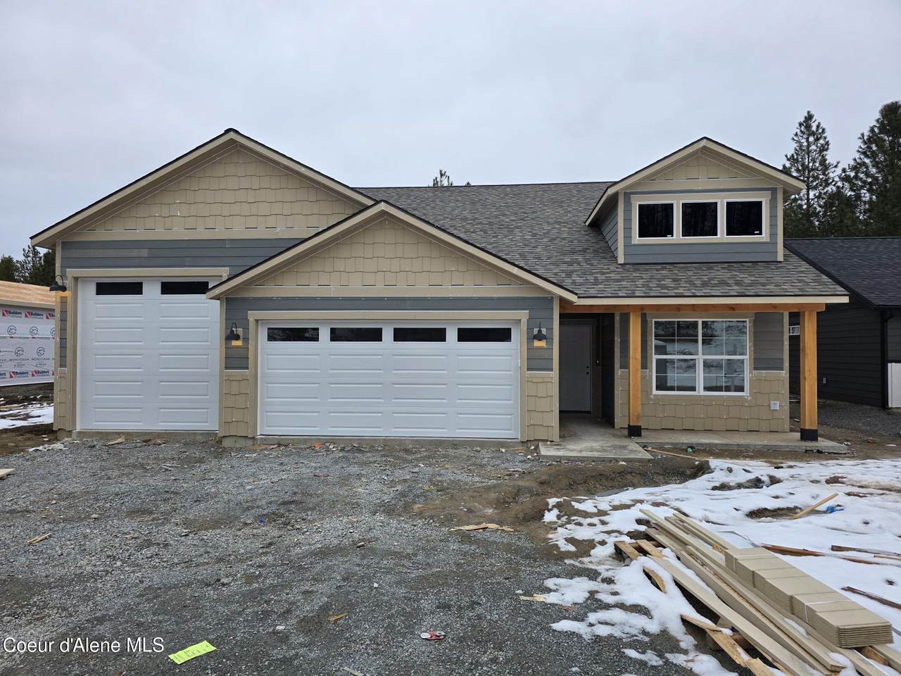 898 Valley St - Photo 1