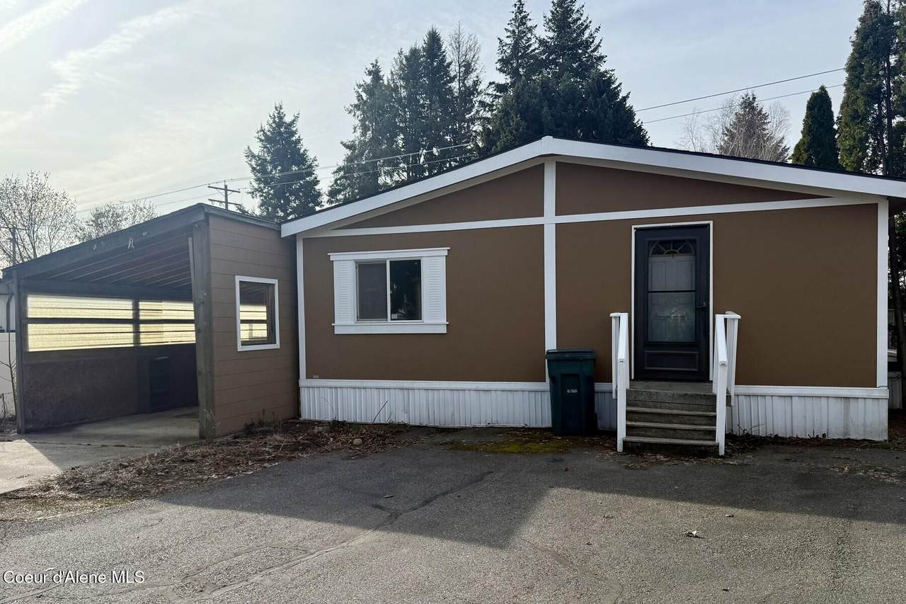 659 Wyoming Ave - Photo 1