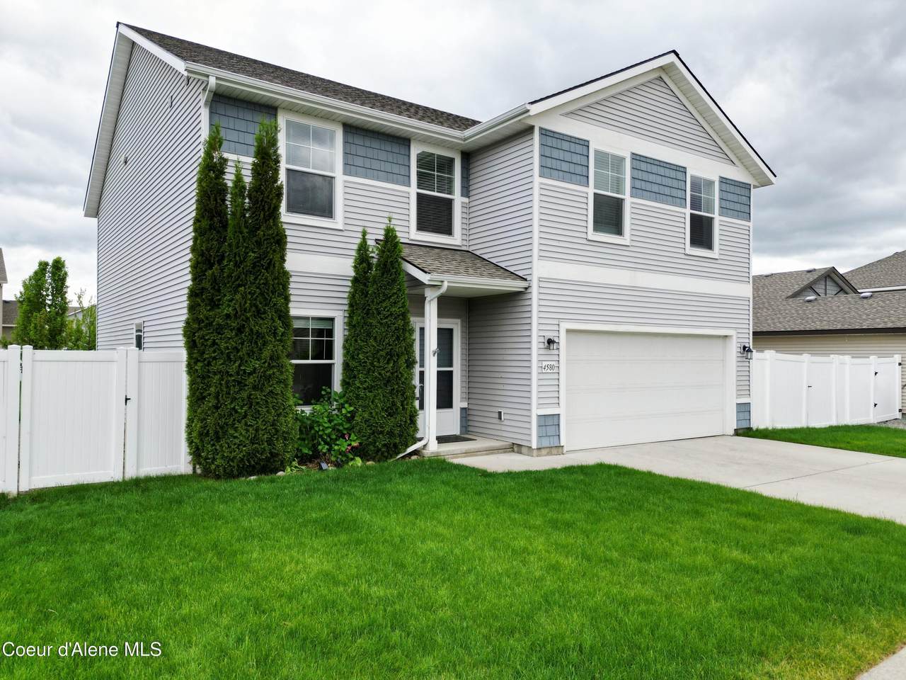 4580 Magrath Dr - Photo 1
