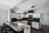 921 7TH St - Photo 10