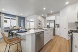 230 Viceroy - Photo 13