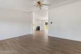 945 Q St - Photo 15