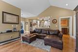 1611 Heritage Ln - Photo 13