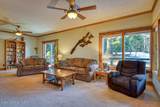 2298 Selkirk Rd - Photo 5