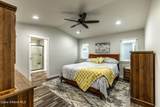 7028 Madellaine Dr - Photo 26