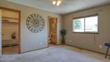 2416 Mackenzie Dr - Photo 16