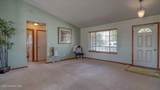2416 Mackenzie Dr - Photo 3