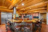 1050 Greenview Ln - Photo 4