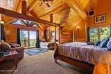 1050 Greenview Ln - Photo 40