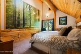 1050 Greenview Ln - Photo 44