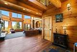 1050 Greenview Ln - Photo 5