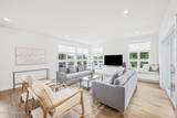 215 Foster Ave - Photo 6