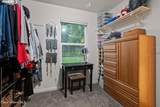 990 Goldfinch Ln - Photo 16