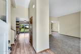 17434 Meadowview Ln - Photo 3