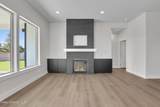 1109 Country Club Dr - Photo 4