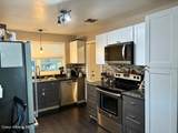1154 Larch Ave - Photo 5