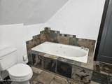 303 Mission Ave - Photo 16