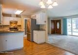 7672 Carnie Rd - Photo 11