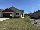 843 Woodlawn Dr - Photo 1