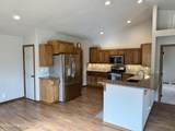 843 Woodlawn Dr - Photo 3