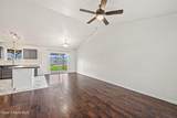 2615 Knapp Cir - Photo 13