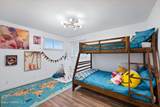 1502 Stiner Ave - Photo 18