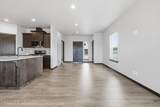 693 Monashee Ln - Photo 4
