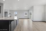 693 Monashee Ln - Photo 9