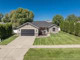 2715 Broadmoore Dr - Photo 2