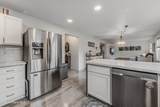 2033 Bunting Ln - Photo 21