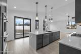 5967 Morseby Ave - Photo 9