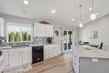 2143 Greenleaf Ln - Photo 6