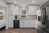 372 Jefferson Ave - Photo 4