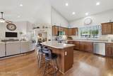 7007 Davenport St - Photo 17