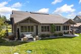 563 Lakeshore Ave - Photo 1