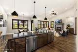 563 Lakeshore Ave - Photo 11
