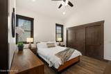 563 Lakeshore Ave - Photo 20
