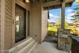 563 Lakeshore Ave - Photo 4