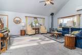 407 Fawn Ln - Photo 11