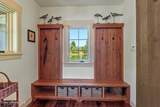 6779 Old Barn Rd - Photo 32