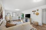 1204 Foster Ave - Photo 3