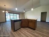 670 Valley St - Photo 15