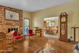 5792 Parkwood Cir - Photo 19