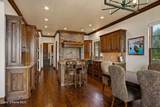 5686 Onyx Cir - Photo 24