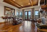 5686 Onyx Cir - Photo 46