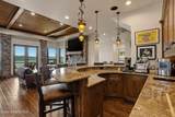 5686 Onyx Cir - Photo 51