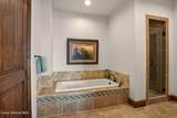 5686 Onyx Cir - Photo 68