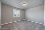 7102 Hever Street - Photo 36