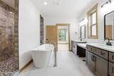 16688 Waller Rd - Photo 33